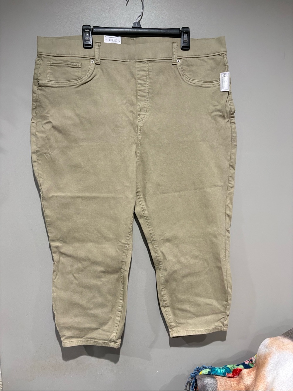 Time & Tru Women's High Rise Capri Jeggings Khaki Size XXXL (22) NWT